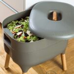 Consejos prácticos para evitar olores desagradables al hacer compost en casa: Mantén tu hogar fresco y limpio